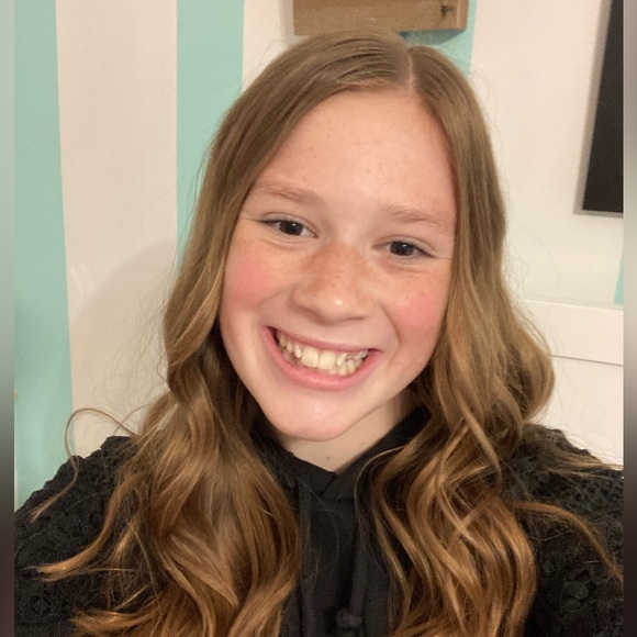 Meet your Posher, Reagan - Picture 3 of 4